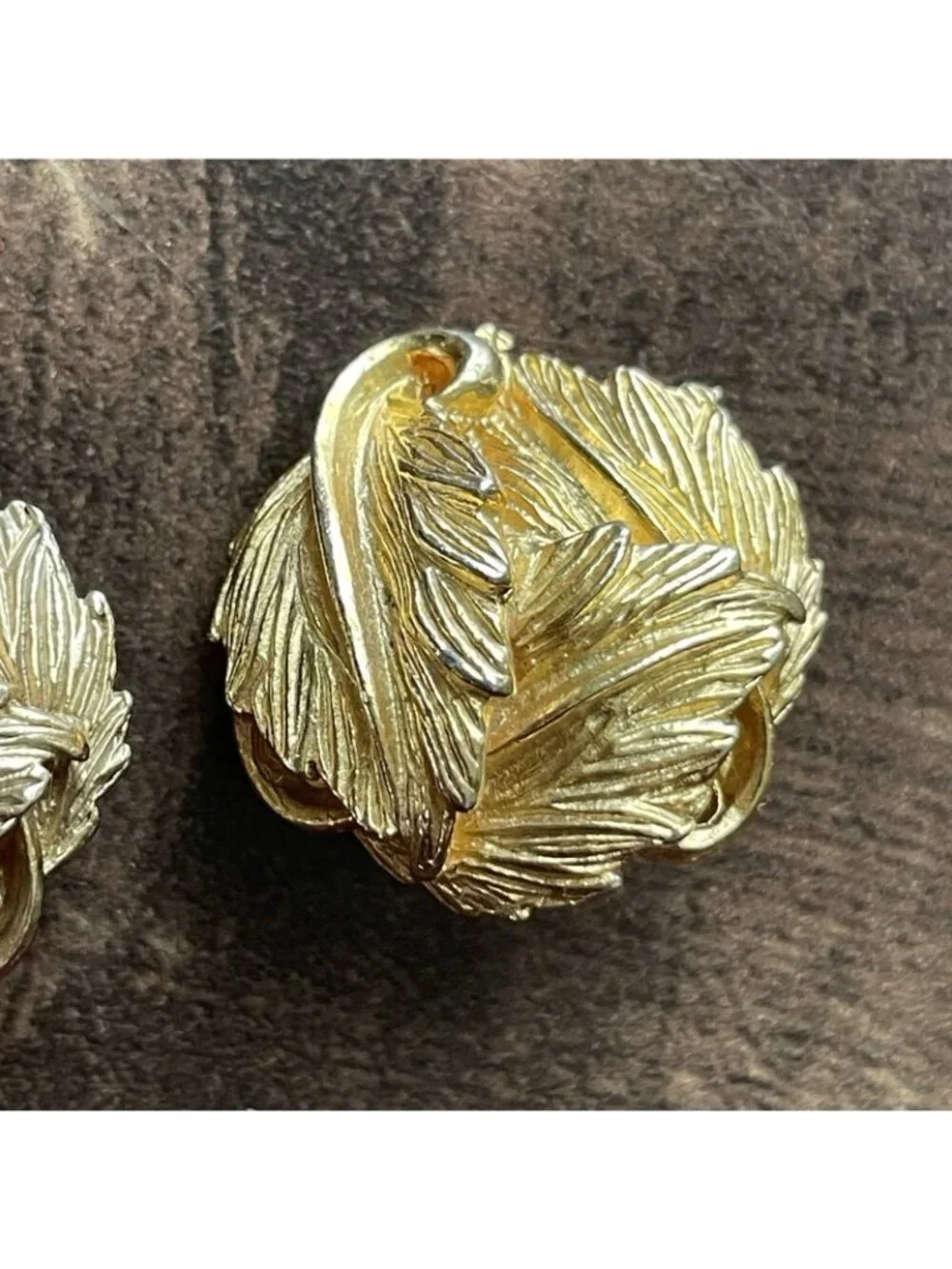 Vintage 1980s Earrings Gold Tone Leaves Clip On Statement Runway Glam Grecian